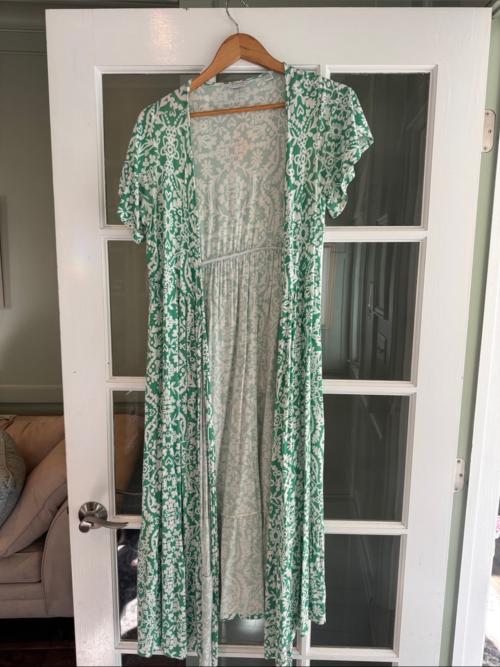 Seraphine maternity Green and White Floral wrap dress